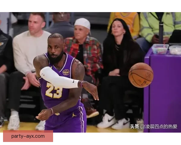湖人逆转勇士詹姆斯关键时刻再显王者风范冲击西部前四强势反弹
