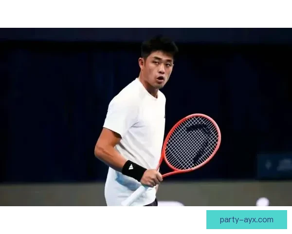 网球大满贯赛事迎来新突破 年轻球员挑战传奇选手全程回顾