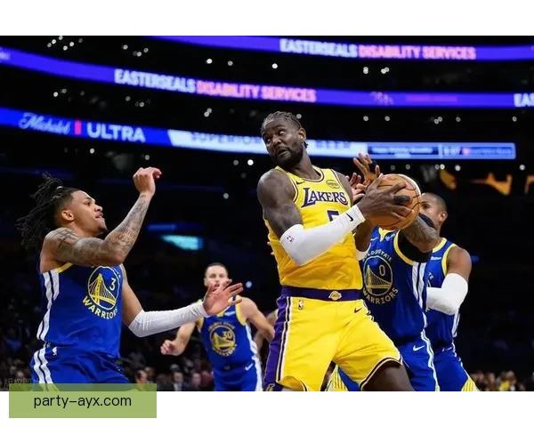 詹姆斯关键时刻爆发湖人力克勇士迎来三连胜全队士气高涨冲击西部前四