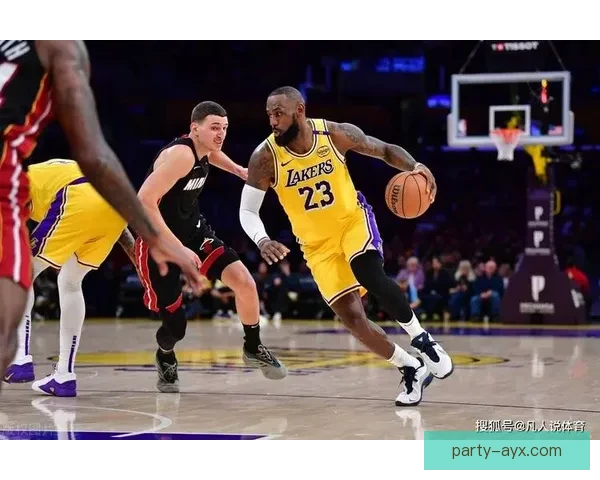 NBA最新动态：詹姆斯复出带领湖人逆转战胜勇士，浓眉大帽助球队锁定胜利