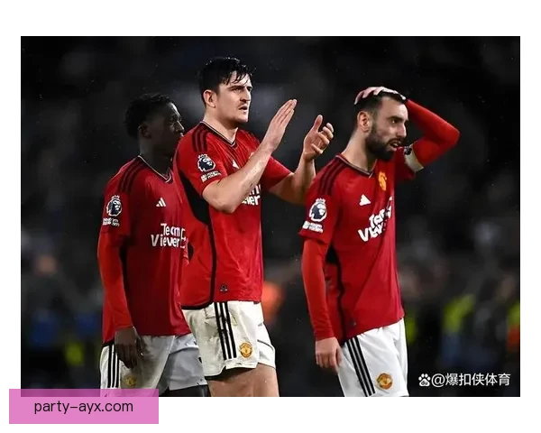 从老特拉福德到全球看台曼联球迷文化如何塑造热血共同体与荣耀记忆